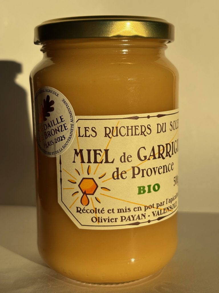 image d'un pot de miel de guarrigue bio de provence